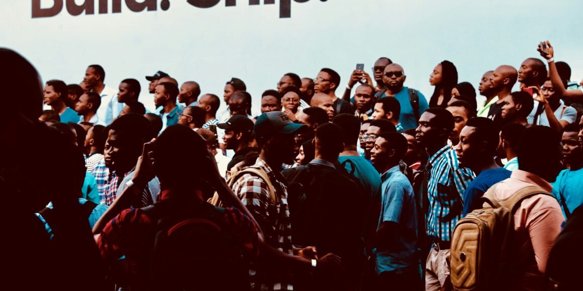 Growth Loop Architecture: How the Fastest SaaS Companies Build Self-Compounding Growth