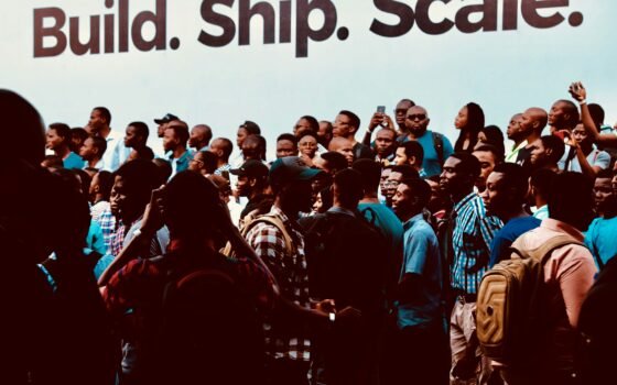 Growth Loop Architecture: How the Fastest SaaS Companies Build Self-Compounding Growth